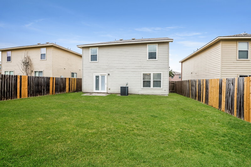 1,885/Mo, 6339 Fence Crossing San Antonio, TX 78244 Rear View