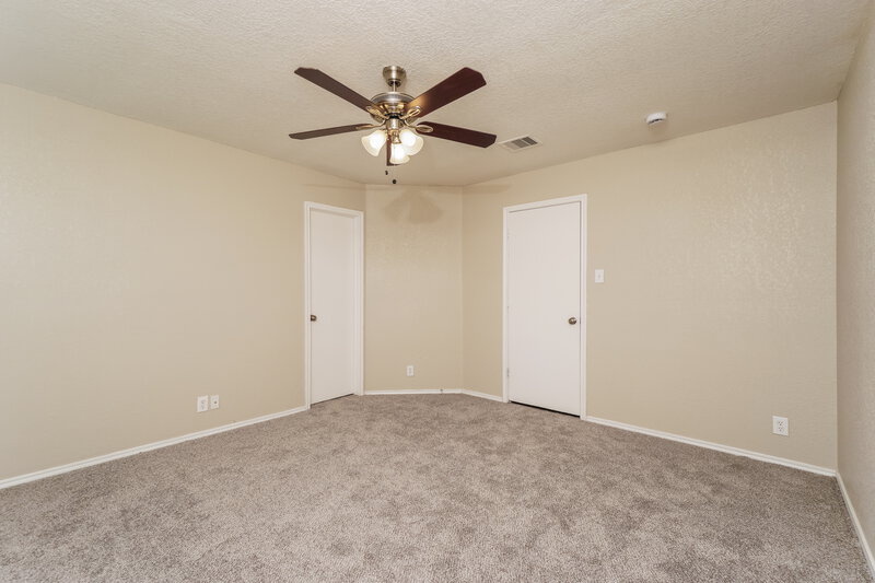 1,725/Mo, 6647 Arbor Farm San Antonio, TX 78239 Main Bedroom View