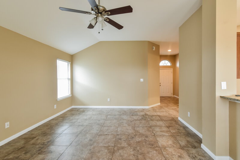 1,830/Mo, 3915 Mist Flower Dr Converse, TX 78109 Living Room View 3