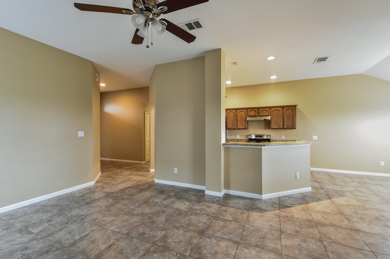 1,830/Mo, 3915 Mist Flower Dr Converse, TX 78109 Living Room View 4