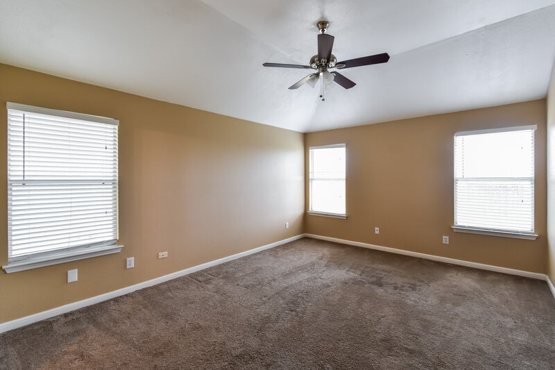 1,830/Mo, 3915 Mist Flower Dr Converse, TX 78109 Main Bedroom View