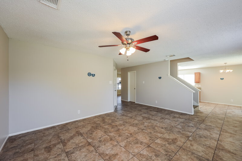 1,635/Mo, 3191 Beacon Field Dr San Antonio, TX 78245 Living Room View 2