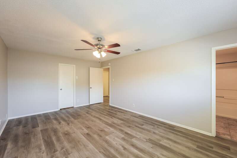 1,635/Mo, 3191 Beacon Field Dr San Antonio, TX 78245 Main Bedroom View 2