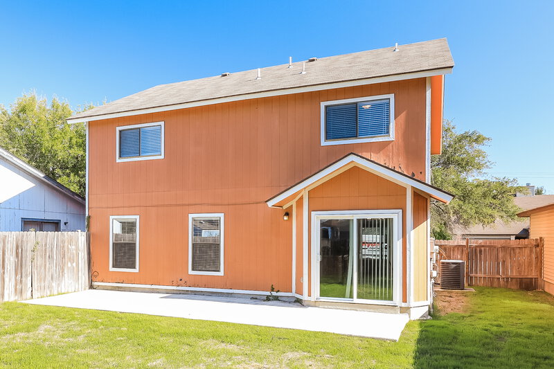 1,635/Mo, 3191 Beacon Field Dr San Antonio, TX 78245 Rear View