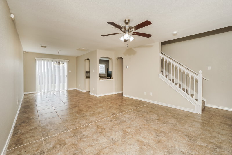 1,820/Mo, 8714 Sunview Park San Antonio, TX 78224 Living Room View 2