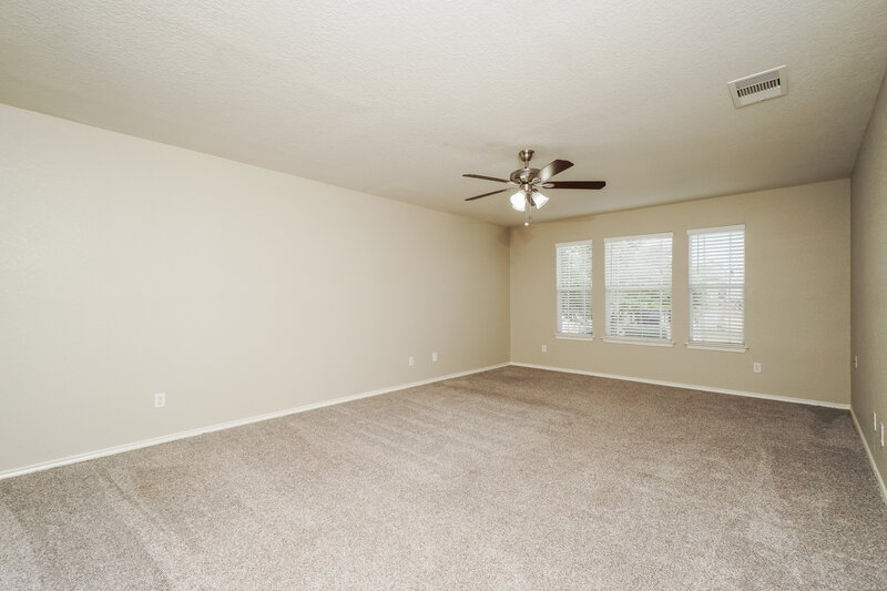 1,650/Mo, 8714 Sunview Park San Antonio, TX 78224 Main Bedroom View