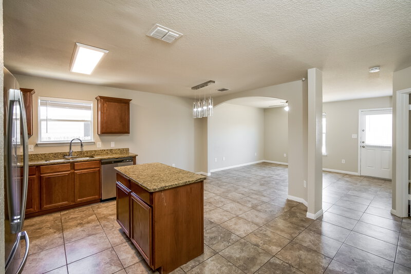 1,570/Mo, 11327 Buck Canyon San Antonio, TX 78252 Kitchen View
