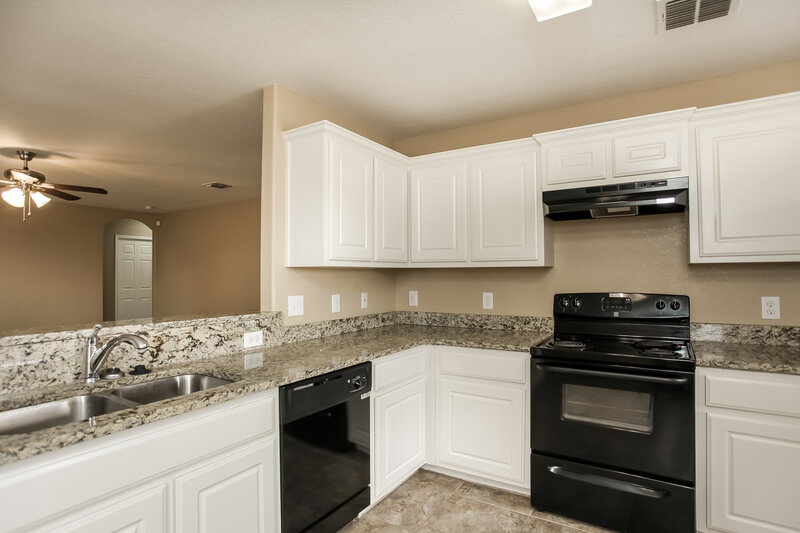 1,395/Mo, 11466 Country Canyon San Antonio, TX 78252 Kitchen View