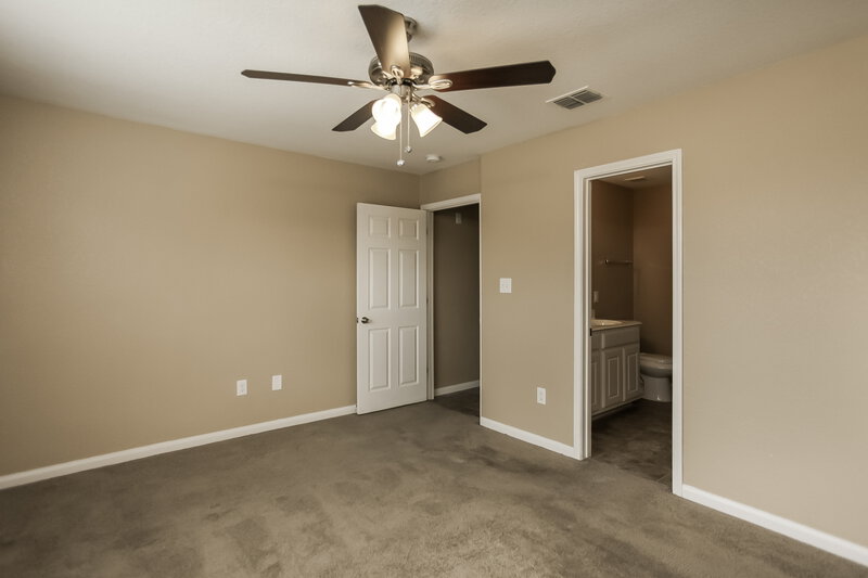 1,395/Mo, 11466 Country Canyon San Antonio, TX 78252 Main Bedroom View 4