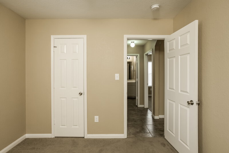 1,395/Mo, 11466 Country Canyon San Antonio, TX 78252 Bedroom View 3