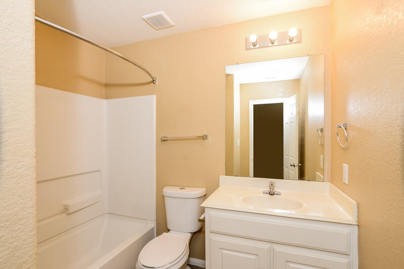 1,370/Mo, 11467 Coral Canyon San Antonio, TX 78252 Bathroom View 2