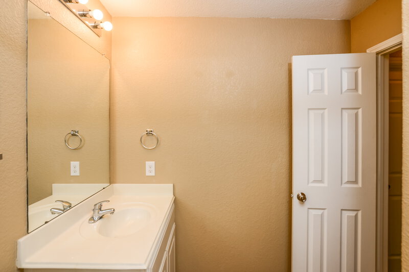 1,370/Mo, 11467 Coral Canyon San Antonio, TX 78252 Bathroom View 3