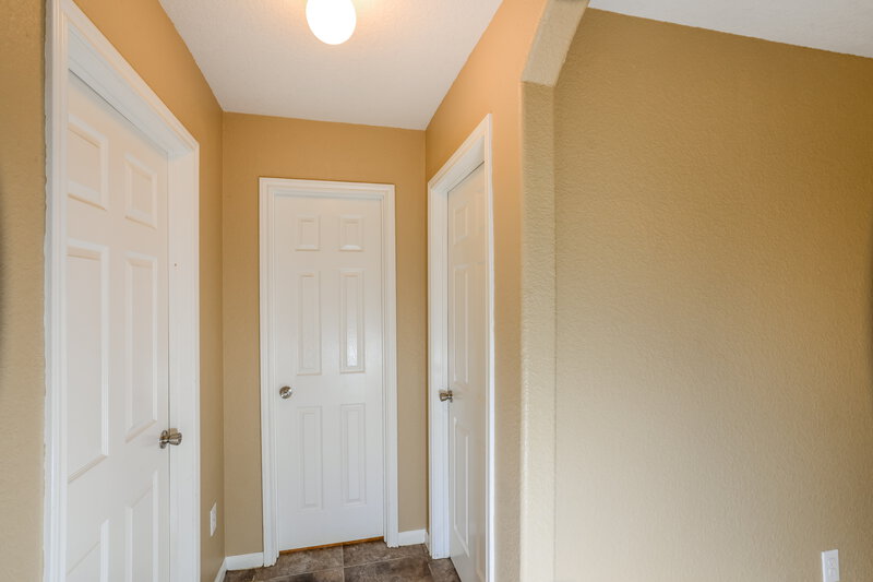 1,370/Mo, 11467 Coral Canyon San Antonio, TX 78252 Hallway View