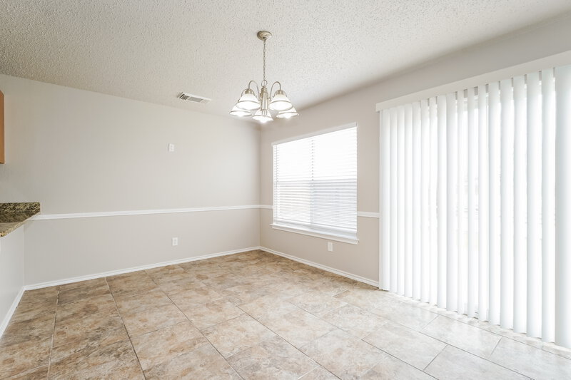 2,015/Mo, 2118 Skull Valley Dr San Antonio, TX 78245 Dining Room View