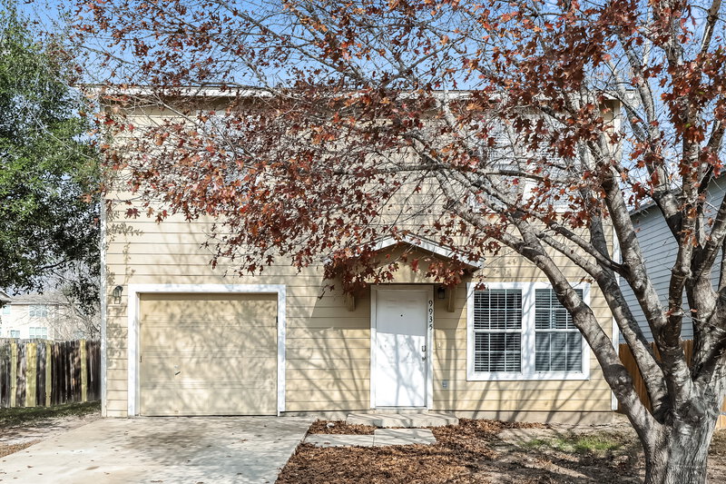 1,370/Mo, 9935 Amber Breeze San Antonio, TX 78245 External View