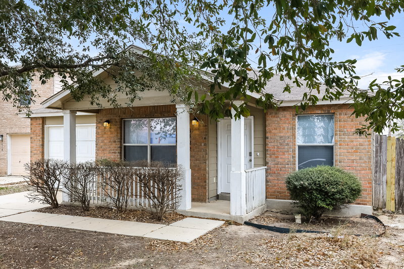 1,620/Mo, 8422 Adams Hill Dr San Antonio, TX 78227 Front View