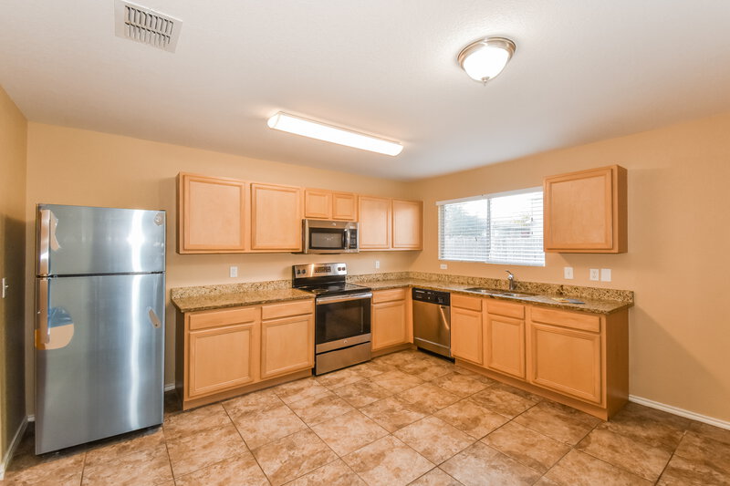 1,965/Mo, 7719 Arabian Creek San Antonio, TX 78244 Kitchen View 2
