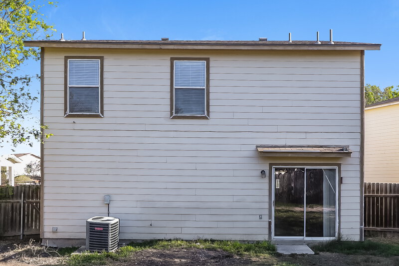 1,480/Mo, 9726 Amber Ledge San Antonio, TX 78245 Rear View