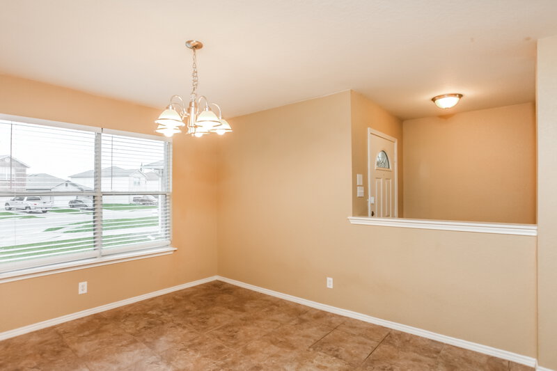 1,680/Mo, 8935 Gathering Pass Converse, TX 78109 Dining Room View 2