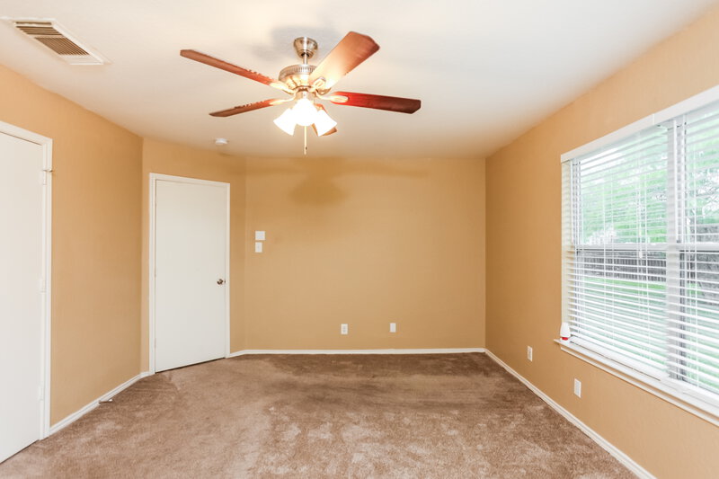 1,680/Mo, 8935 Gathering Pass Converse, TX 78109 Master Bedroom View 3