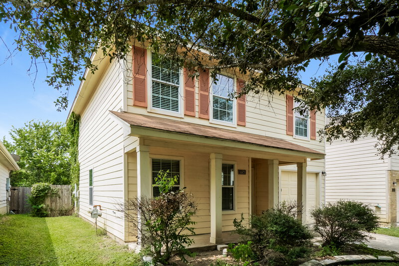 0/Mo, 5523 Red Canyon San Antonio, TX 78252 Front View