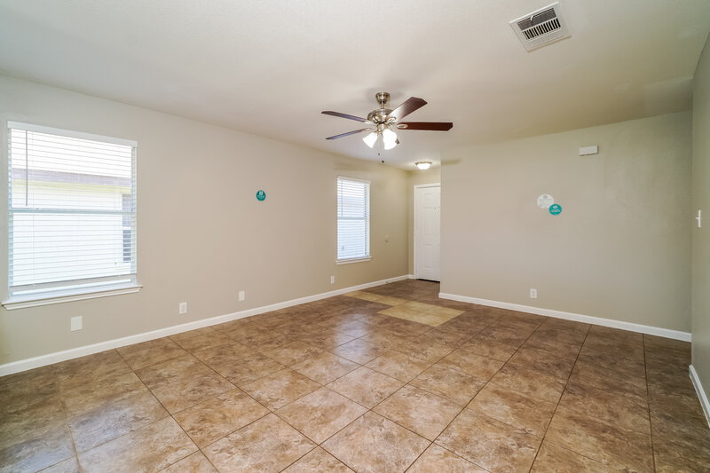 1,620/Mo, 8411 Trumpet Circle Converse, TX 78109 Living Room View 3