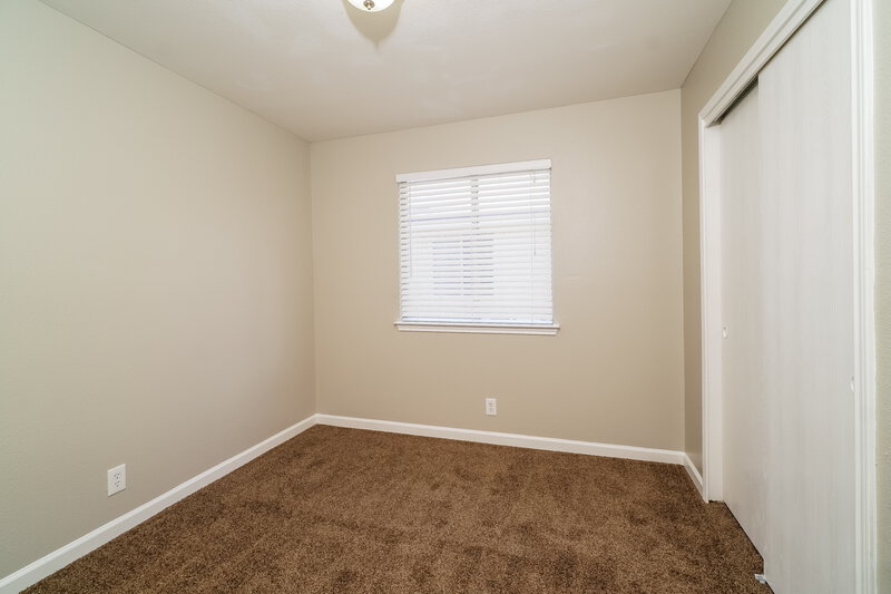 1,620/Mo, 8411 Trumpet Circle Converse, TX 78109 Bedroom View 2