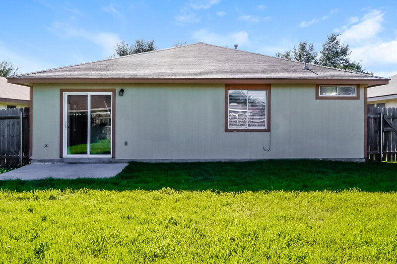 1,620/Mo, 8411 Trumpet Circle Converse, TX 78109 Rear View 2