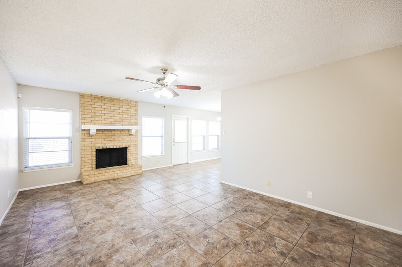 1,510/Mo, 7601 Tarrasa Dr San Antonio, TX 78239 Living Room View