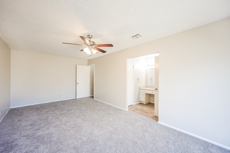 1,510/Mo, 7601 Tarrasa Dr San Antonio, TX 78239 Main Bedroom View 2