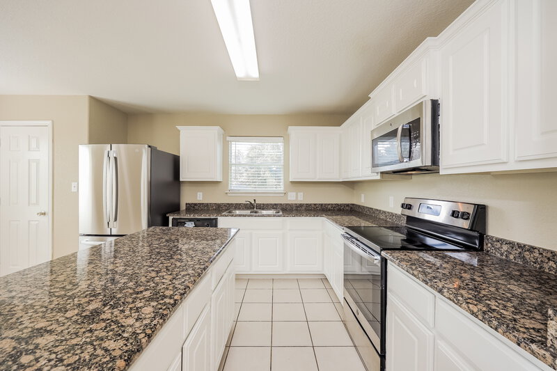 2,220/Mo, 11478 Coral Canyon San Antonio, TX 78252 Kitchen View 2