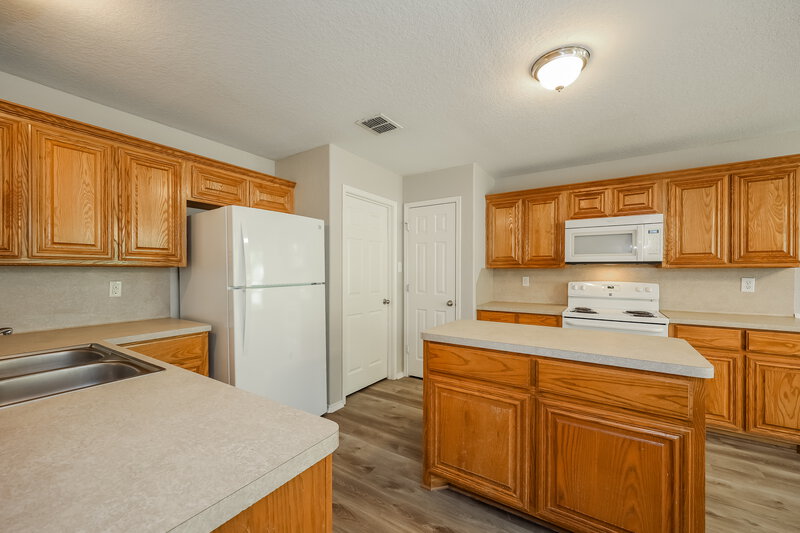1,910/Mo, 1768 Lower Forty New Braunfels, TX 78130 Kitchen View