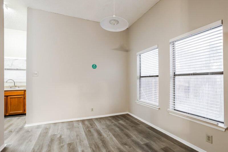 1,495/Mo, 8409 Forest Ridge Dr San Antonio, TX 78239 Dining Room View
