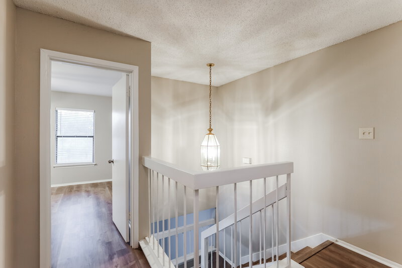 1,495/Mo, 8409 Forest Ridge Dr San Antonio, TX 78239 Loft View