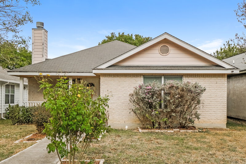 1,295/Mo, 417 Canterbury Ln Converse, TX 78109 External View