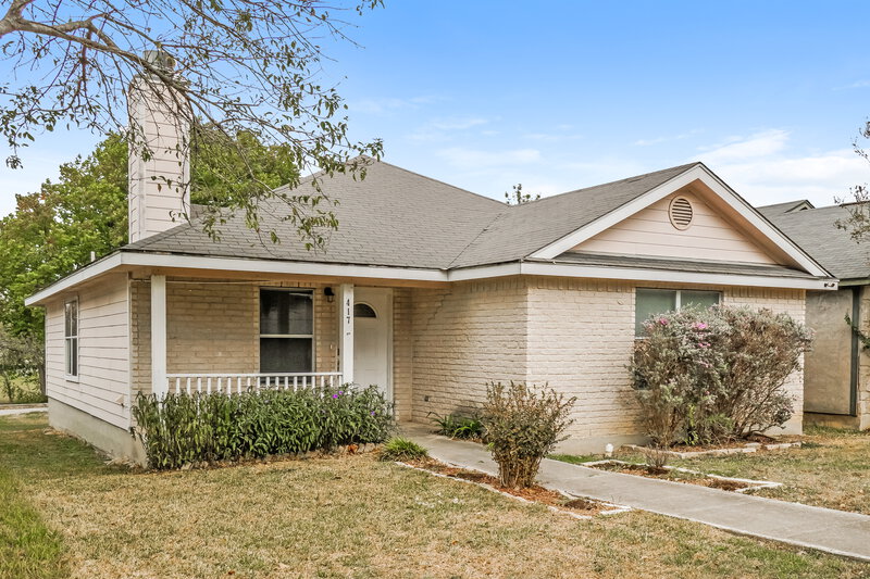 1,295/Mo, 417 Canterbury Ln Converse, TX 78109 Front View
