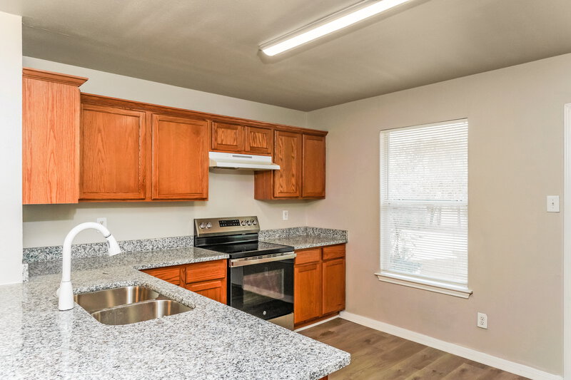 1,295/Mo, 417 Canterbury Ln Converse, TX 78109 Kitchen View