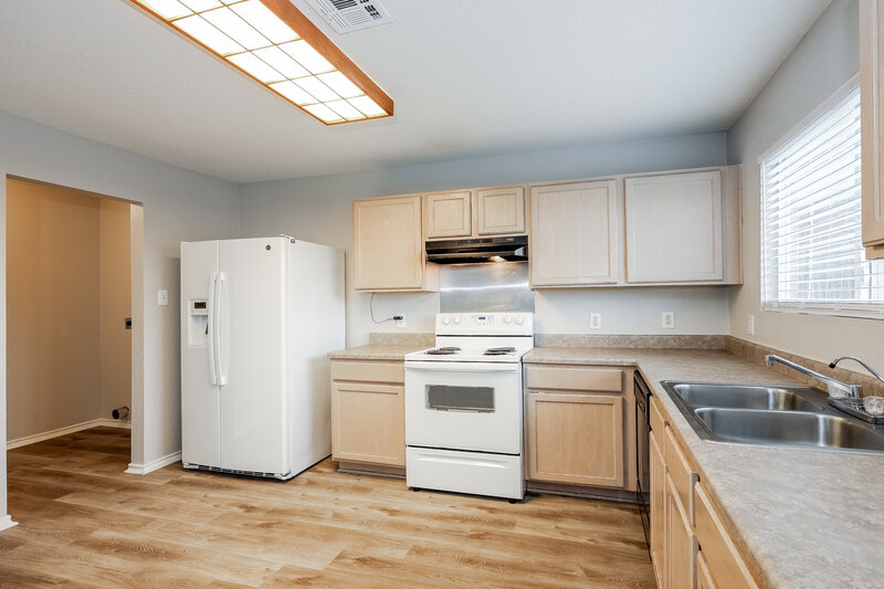 1,330/Mo, 3570 Sage Meadow San Antonio, TX 78222 Kitchen View