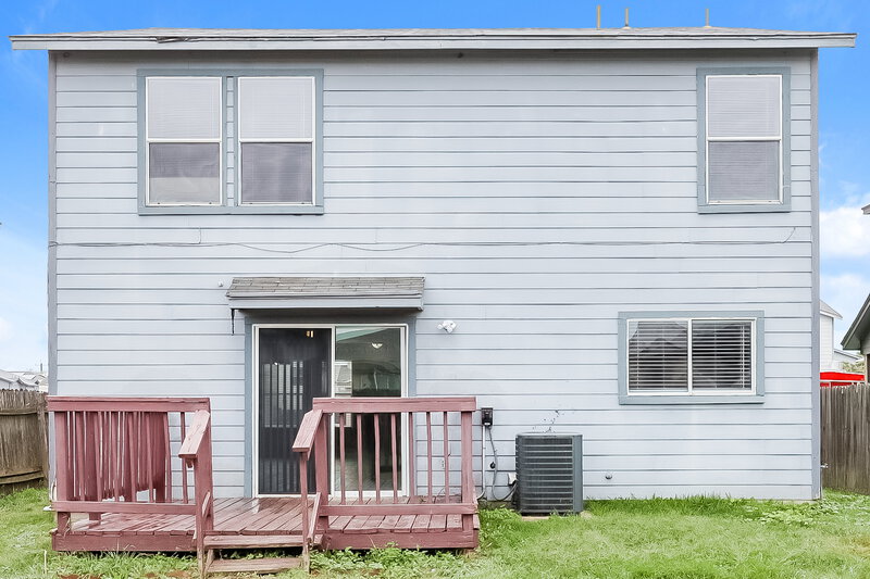 1,330/Mo, 3570 Sage Meadow San Antonio, TX 78222 Rear View