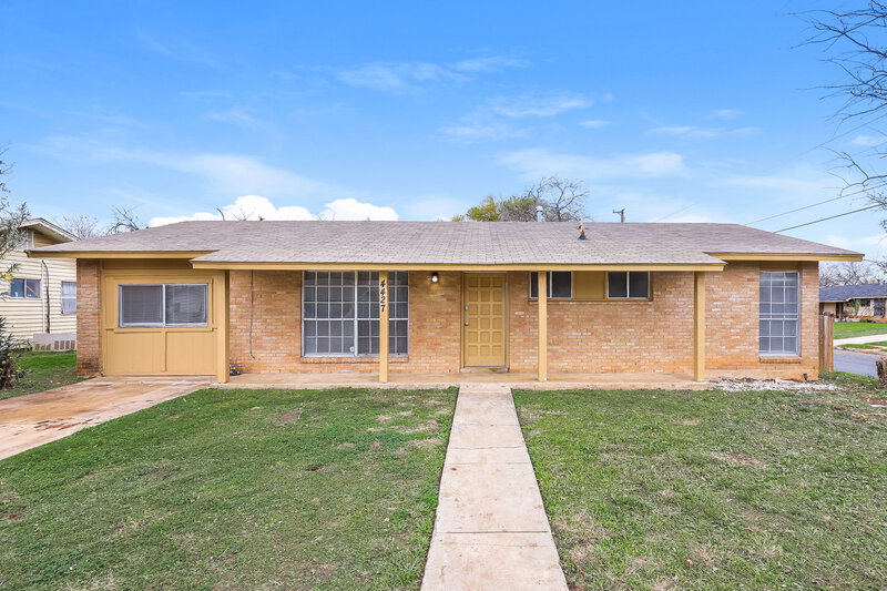 1,340/Mo, 4427 Hampstead St San Antonio, TX 78220 External View