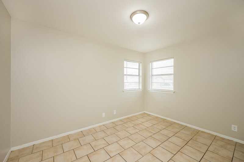 1,340/Mo, 4427 Hampstead St San Antonio, TX 78220 Bedroom View 4