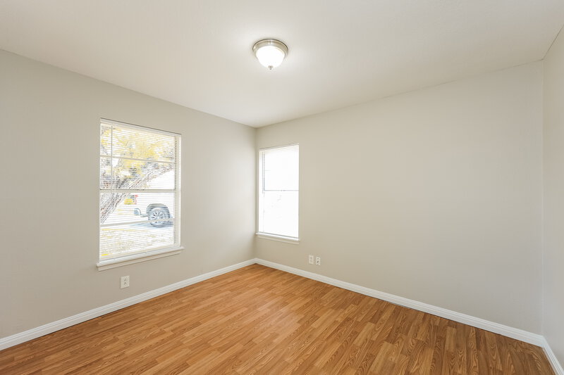 2,100/Mo, 4301 Shiloh Dr San Antonio, TX 78220 Bedroom View 3