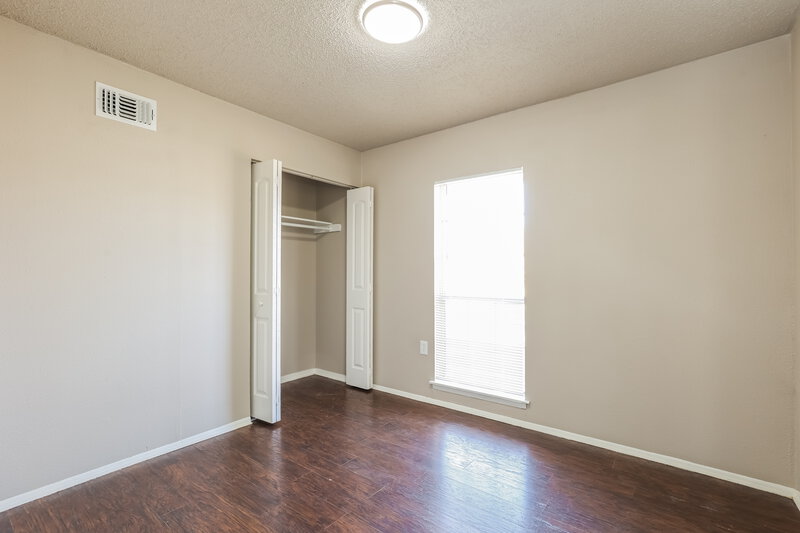 1,645/Mo, 117 Meadow St Converse, TX 78109 Bedroom View