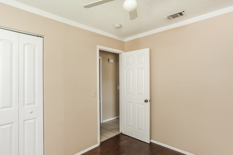 1,645/Mo, 117 Meadow St Converse, TX 78109 Bedroom View 3