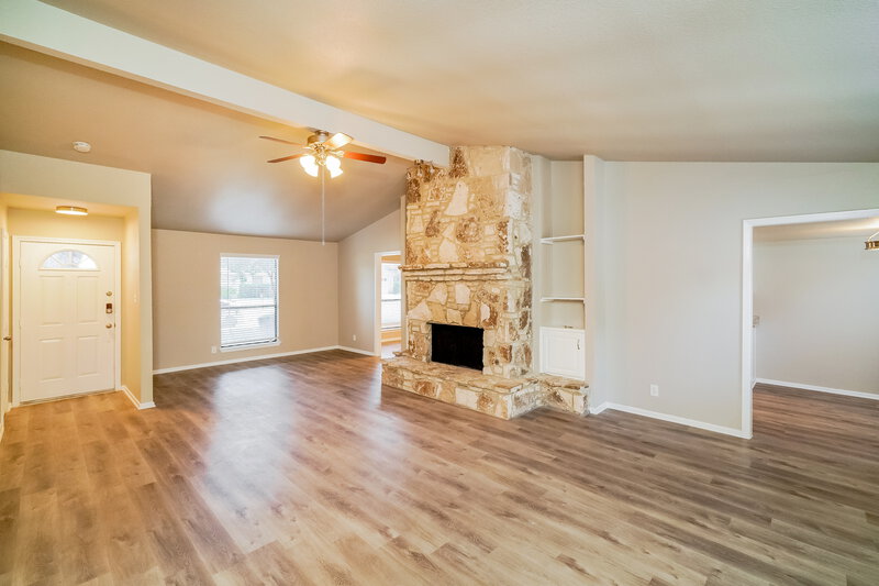 2,155/Mo, 2743 Knoll Tree St San Antonio, TX 78247 Living Room View 2