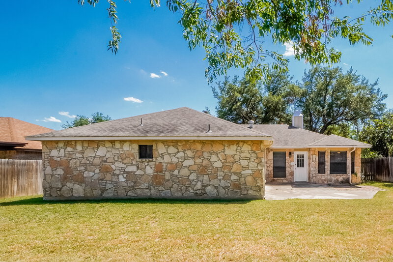2,155/Mo, 2743 Knoll Tree St San Antonio, TX 78247 Rear View 2