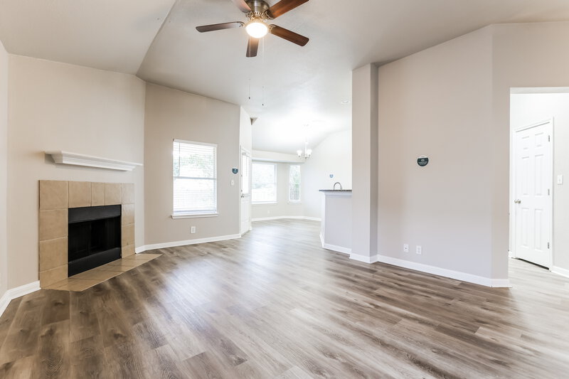 1,800/Mo, 4931 Dahlia Ter San Antonio, TX 78218 Living Room View