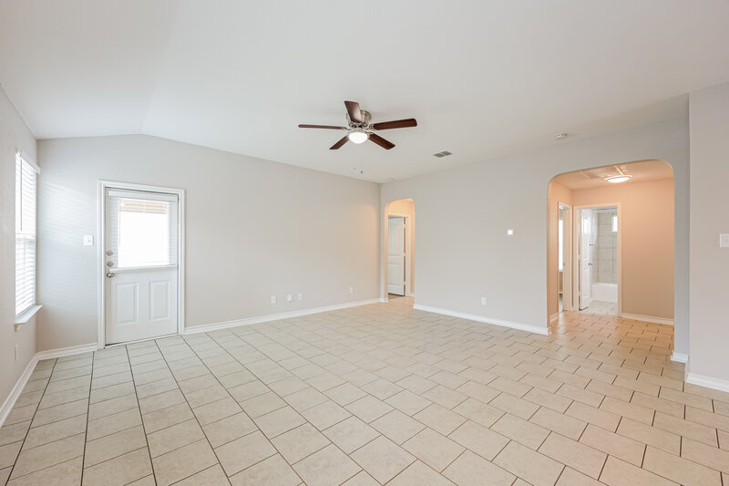 1,805/Mo, 12049 Pearl Jubilee San Antonio, TX 78245 Living Room View