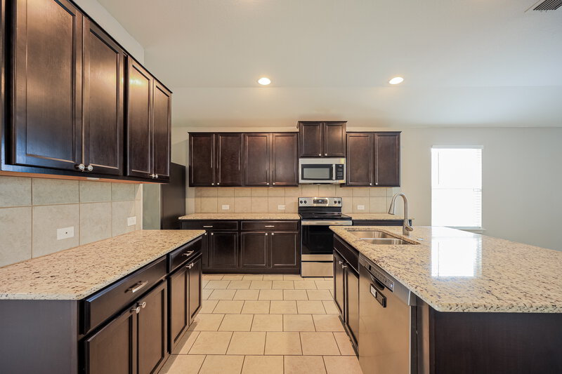 1,805/Mo, 12049 Pearl Jubilee San Antonio, TX 78245 Kitchen View