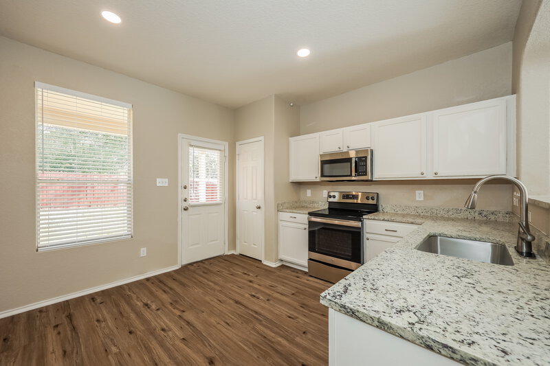 1,995/Mo, 27330 Wrought Iron San Antonio, TX 78260 Kitchen View